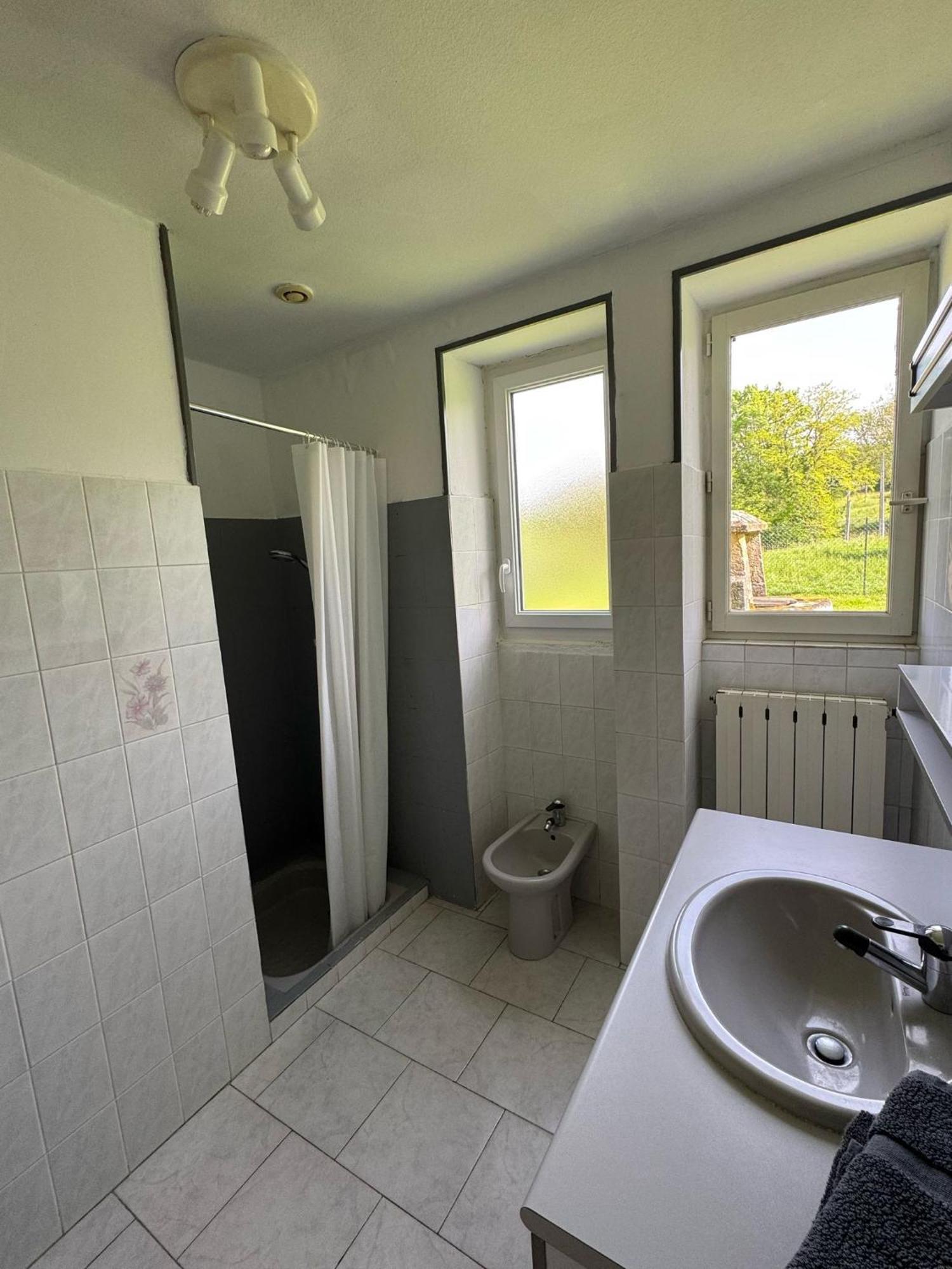 Gite A La Ferme Le Rousset Buitenkant foto